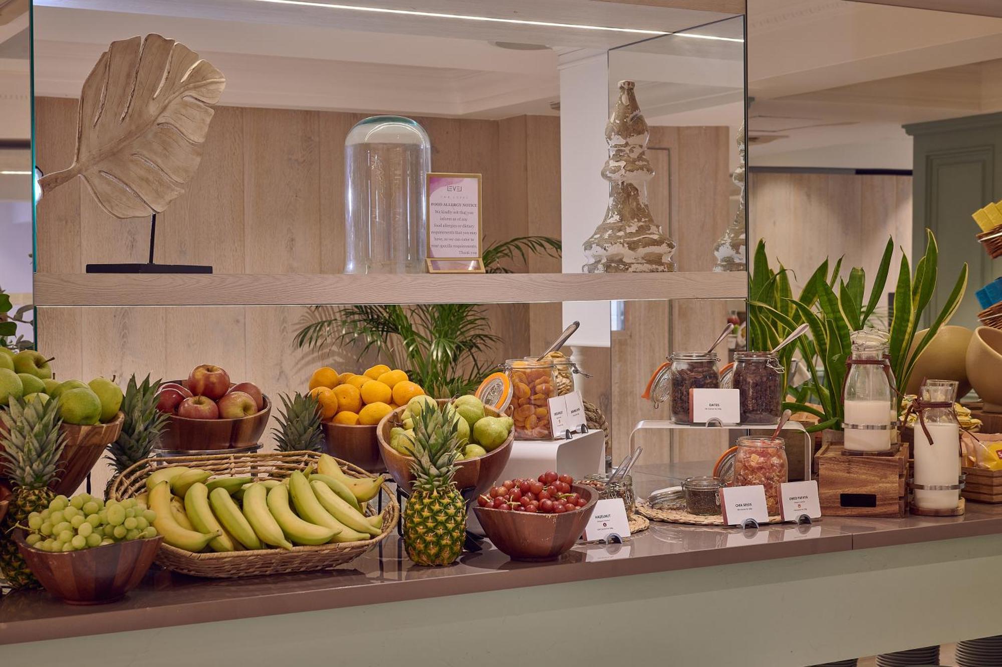The Level At Melia White House Hotel Лондон Екстериор снимка